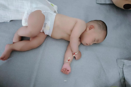 黄南哭泣宝宝魔法眼泪